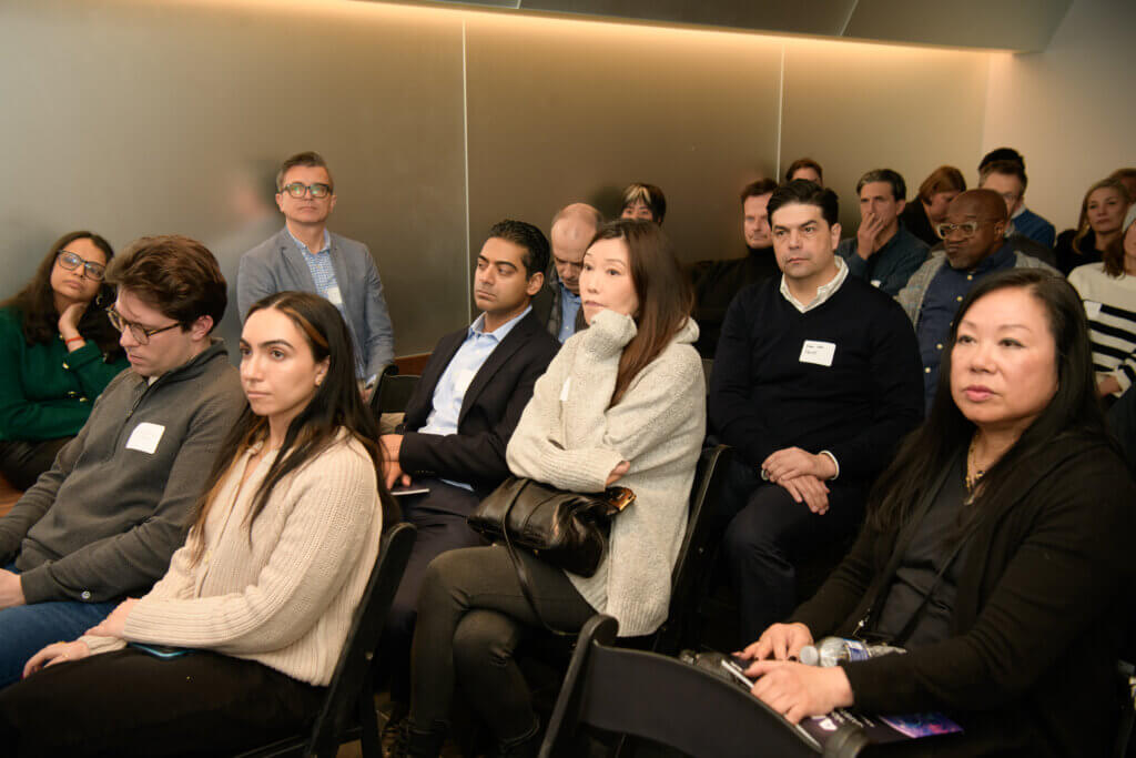 people listening the the speech