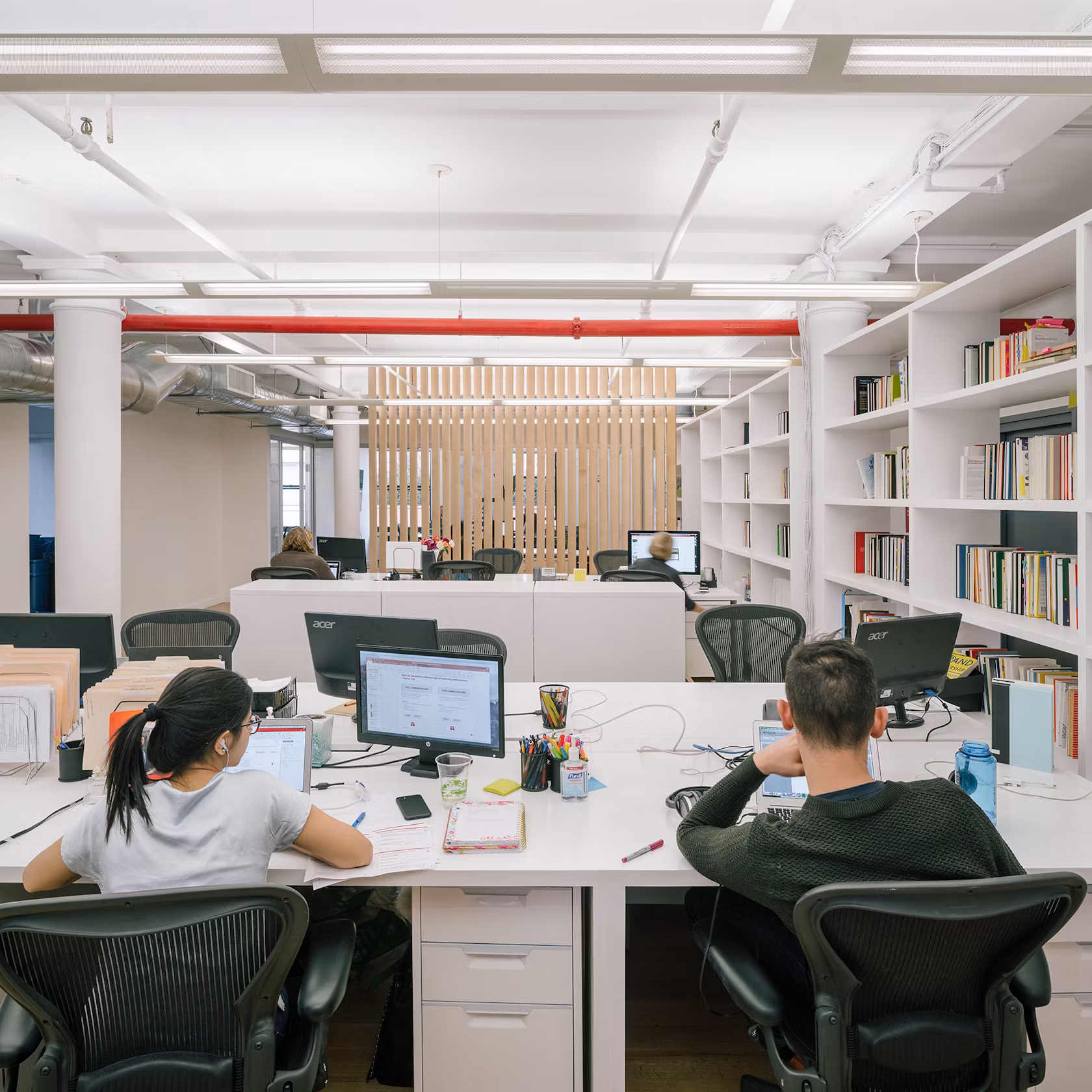 <h3 class='heading-large'>Our Services in New York </h3><p>Vivaldi’s New York team works with American Express and numerous Fortune 500 clients across finance, healthcare, technology, education, and consumer goods. We lead enterprise transformation by integrating brand, business, and digital strategy to drive brand and business reinvention. From AI-powered go-to-market planning to customer experience redesign and product innovation, our New York office delivers strategic solutions that drive exponential growth.</p>