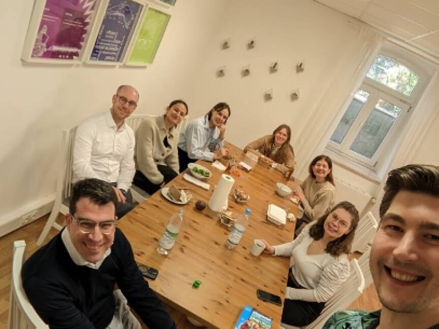 <h3 class='heading-large'>Our Values</h3><p>At our Düsseldorf office, collaboration drives how we work - co-creating solutions with clients and our global network. We embrace curiosity to challenge industry norms and uncover new growth paths. With imagination, we craft practical, high-impact strategies. Our impact is seen in repositioned brands, modernized operations, and sustained business growth.</p>