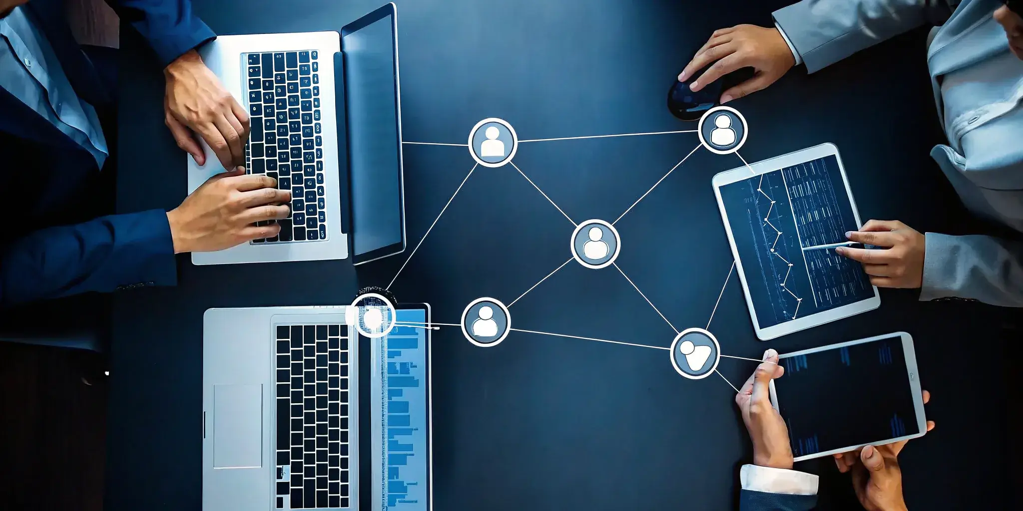 Los profesionales utilizan dispositivos conectados para desarrollar una estrategia de comercio unificado.